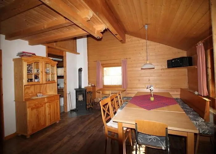 Haus Gerdi بيت للعطل